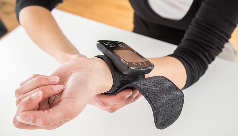 Den Blutdruck im Blick: In der Menopause steigt der Testosteronspiegel - ein Risikofaktor f&uuml;r Bluthochdruck.