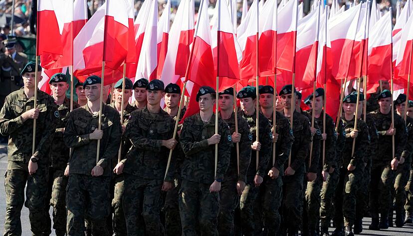 Soldaten der polnischen Armee. Die Streitkr&auml;fte werden den Grenzschutz bei Kontrollen an der Grenze zu Deutschland und zu Litauen unterst&uuml;tzen. (Archivbild)