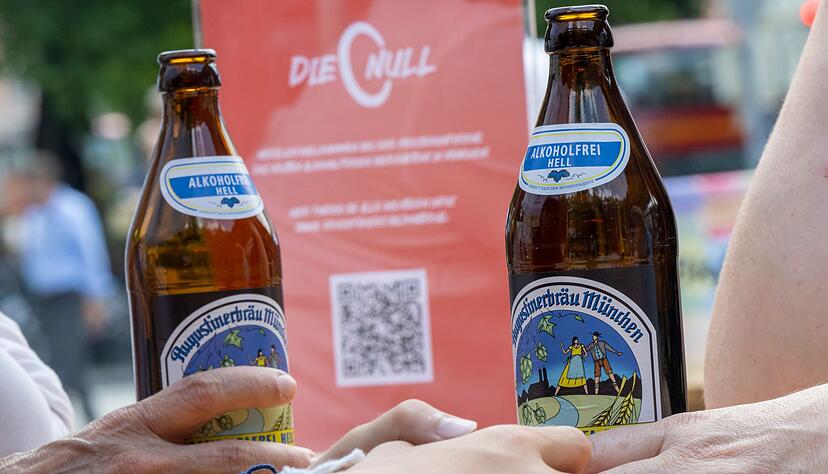 Immer öfter greifen Biertrinker zu alkoholfreien Sorten. Immer öfter greifen Biertrinker zu alkoholfreien Sorten.