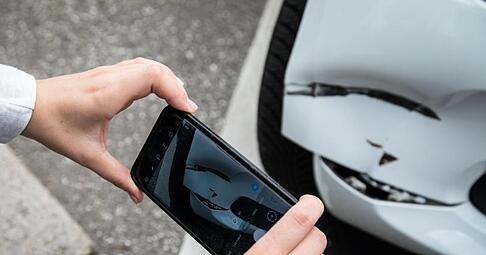 Lassen sich nicht alle reklamierten Schäden dem aktuellen Unfall zuordnen, kann der Schadenersatz in Gefahr kommen.
