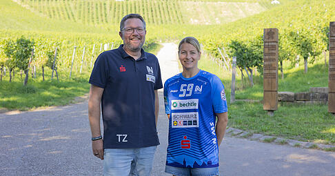 Trainer Thomas Zeitz (links) und der Sport-Union Neckarsulm ist mit der Verpflichtung von Nationalspielerin Antje Döll ein beachtenswerter Coup gelungen.