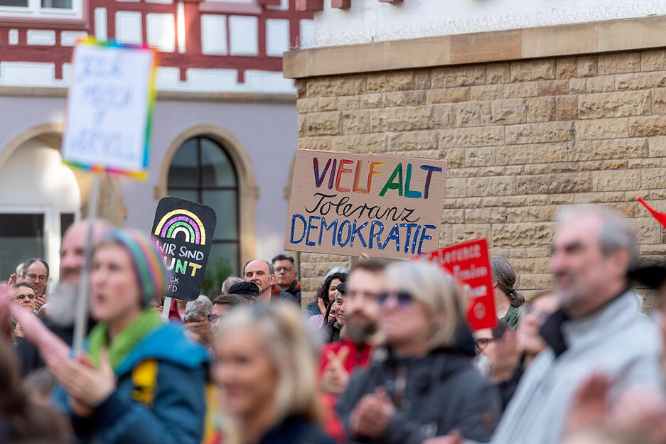 Kundgebung "Brackenheim ist bunt" in der Innenstadt