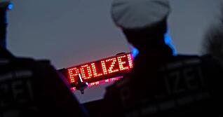 Nachdem die Polizei Heilbronn mehrere Poser-Autos (Themenfoto) eingezogen hat, fordert Stadtrat Lobm&uuml;ller erneut h&auml;rtere Konsequenzen f&uuml;r Raser.
Foto: dpa