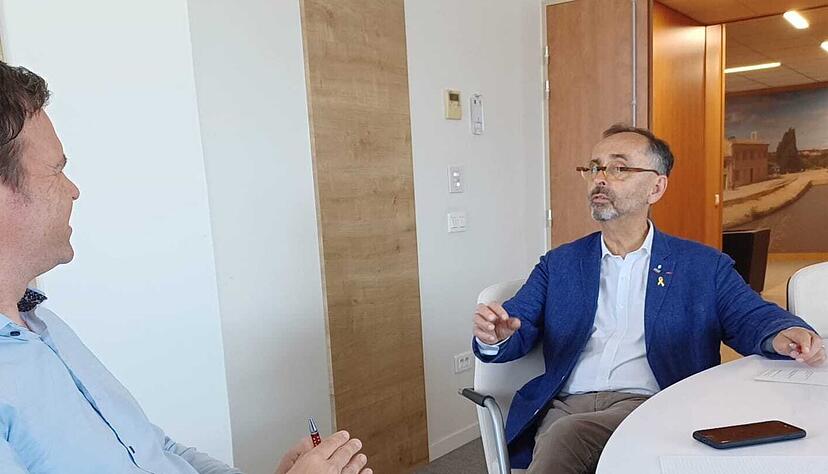 Robert Ménard, Bürgermeister der Partnerstadt Béziers, im Stimme-Gespräch Robert Ménard, Bürgermeister der Partnerstadt Béziers, im Stimme-Gespräch