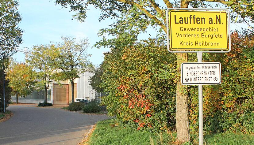 Das bestehende Gewerbegebiet Vorderes Burgfeld in Lauffen soll erweitert werden. Den ersten Schritt hat der Gemeinderat nun getan.
Foto: Friedhelm Römer Das bestehende Gewerbegebiet Vorderes Burgfeld in Lauffen soll erweitert werden. Den ersten Schritt hat der Gemeinderat nun getan.
Foto: Friedhelm Römer