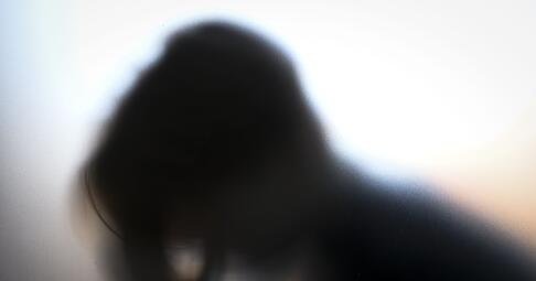 Für Menschen mit psychischen Erkrankungen kann die Zeit zwischen den Jahren besonders belastend sein. Sie sollten ihre Wünsche und Ängste dann besonders beachten.