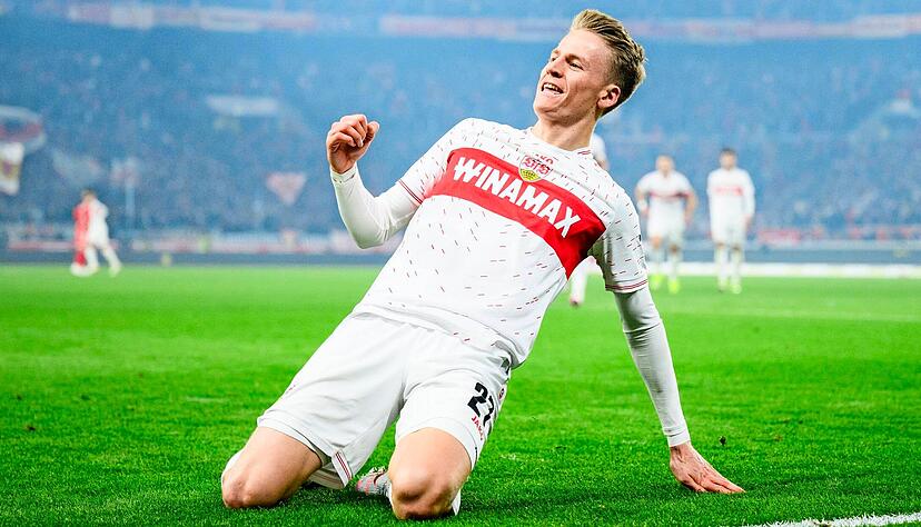Sein siebtes Bundesliga-Tor in dieser Saison war besonders schön: Chris Führich bejubelt seinen Schlenzer ins lange Eck zum 2:0-Endstand.