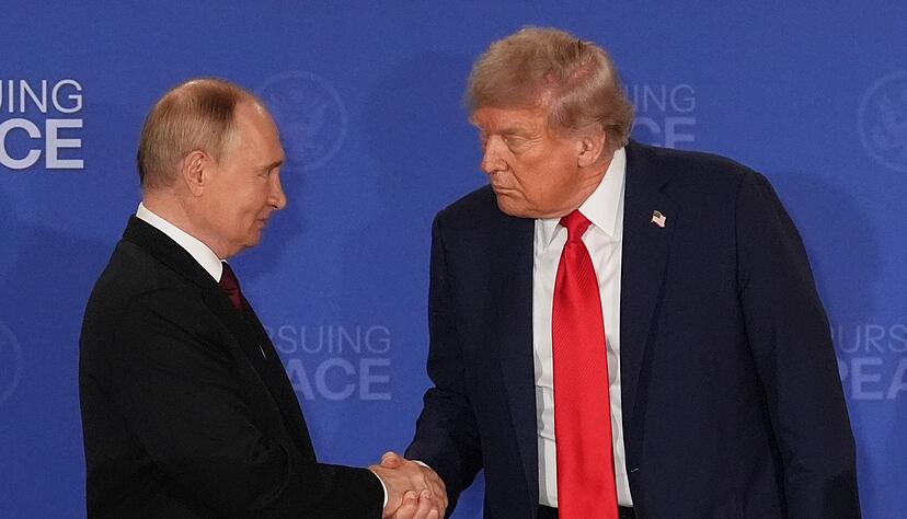 Der Kreml sieht noch viel Klärungsbedarf vor einem neuen Gipfel des russischen Präsidenten Wladimir Putin mit US-Präsident Donald Trump. (Archivbild) Der Kreml sieht noch viel Klärungsbedarf vor einem neuen Gipfel des russischen Präsidenten Wladimir Putin mit US-Präsident Donald Trump. (Archivbild)