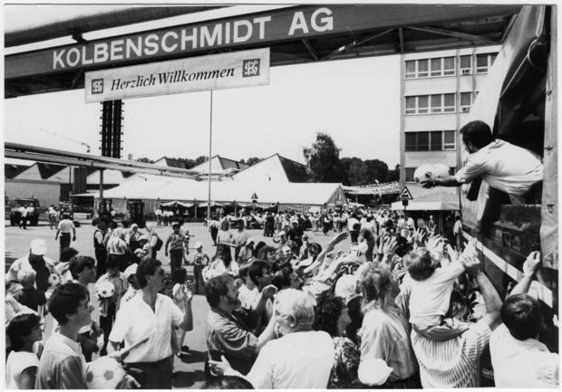02.08.89 - Besucherandrang beim Tag der offenen T&uuml;r