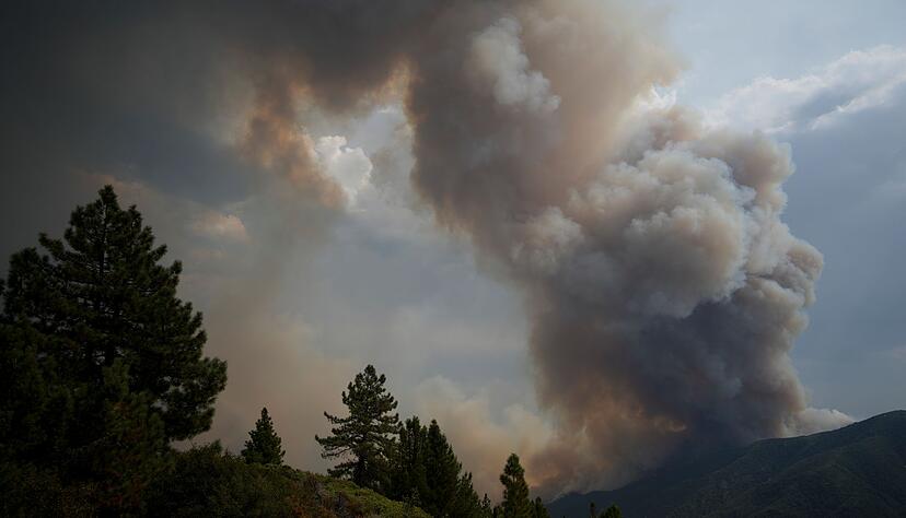Tausende Menschen wurden aufgefordert, sich in Sicherheit zu bringen.