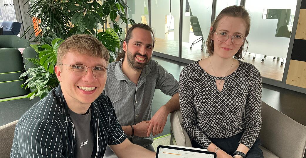 Stehen hinter der App f&uuml;r Mathe (von links): Tobias Lengfeld, Jakob Seitz und Lea Masopust.