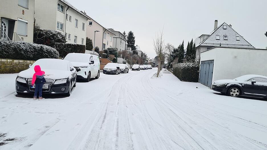 Die Stra&szlig;en sind zugeschneit.