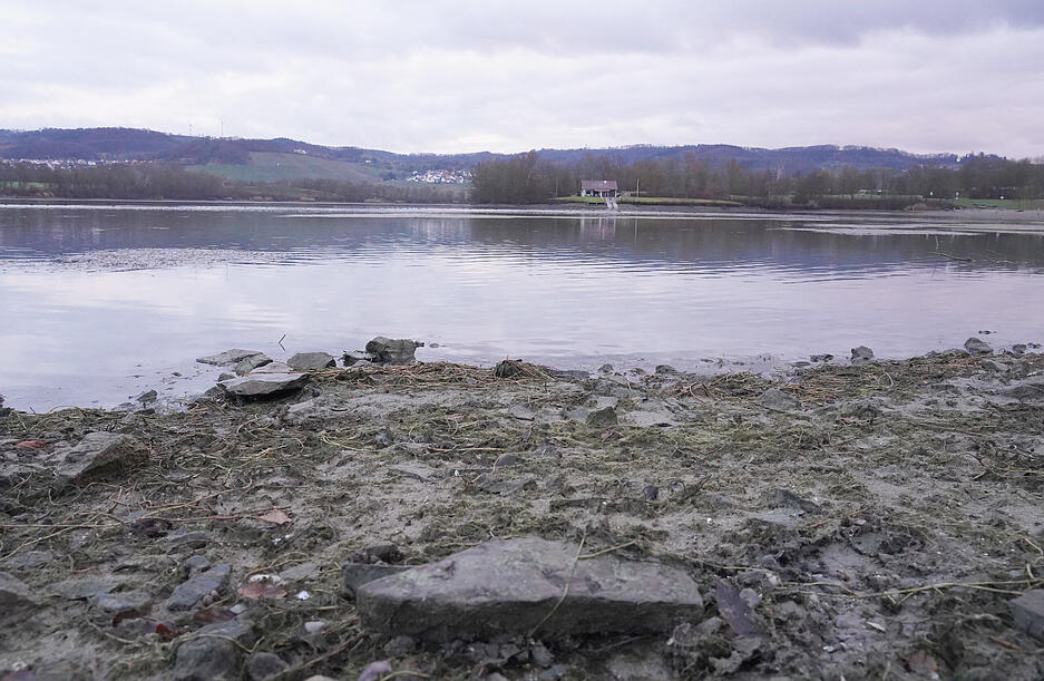 Der Breitenauer See wird wegen Sanierungsarbeiten abgelassen.
