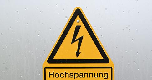 Ein Transformatorenhaus in der Herrenberger Stra&szlig;e war demnach in Brand geraten. (Symbolbild)