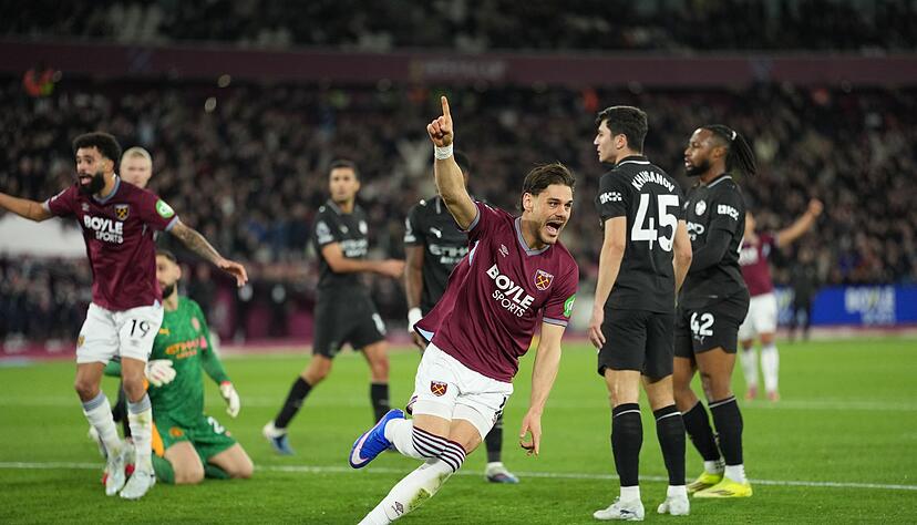 Konstantinos Mavropanos (M) von West Ham United &auml;rgerte Man City mit seinem Tor.