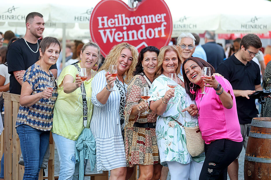 Auch an Tag zwei des Heilbronner Weindorf war die Stimmung ausgelassen.