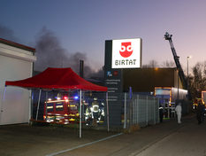 Bei einem D&ouml;nerproduzenten ist ein Feuer ausgebrochen.