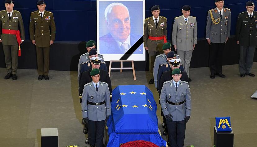 Der Trauerakt f&uuml;r den verstorbenen Altkanzler Helmut Kohl im EU-Parlament in Stra&szlig;burg.