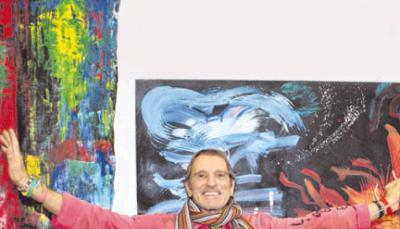 Der Künstler Michel Jacot strahlt vor Lebensfreude.Foto: Gerber-Hornberger Der Künstler Michel Jacot strahlt vor Lebensfreude.Foto: Gerber-Hornberger