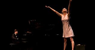 Tänzerin Stefanie Goes und ihr Mann, der Pianist Christoph Soldan, führen gemeinsam das Theater Dörzbach.
Foto: privat Tänzerin Stefanie Goes und ihr Mann, der Pianist Christoph Soldan, führen gemeinsam das Theater Dörzbach.
Foto: privat