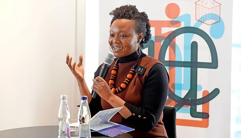 Las im Januar 2025 vor ausverkauftem Haus: Mirrianne Mahn.