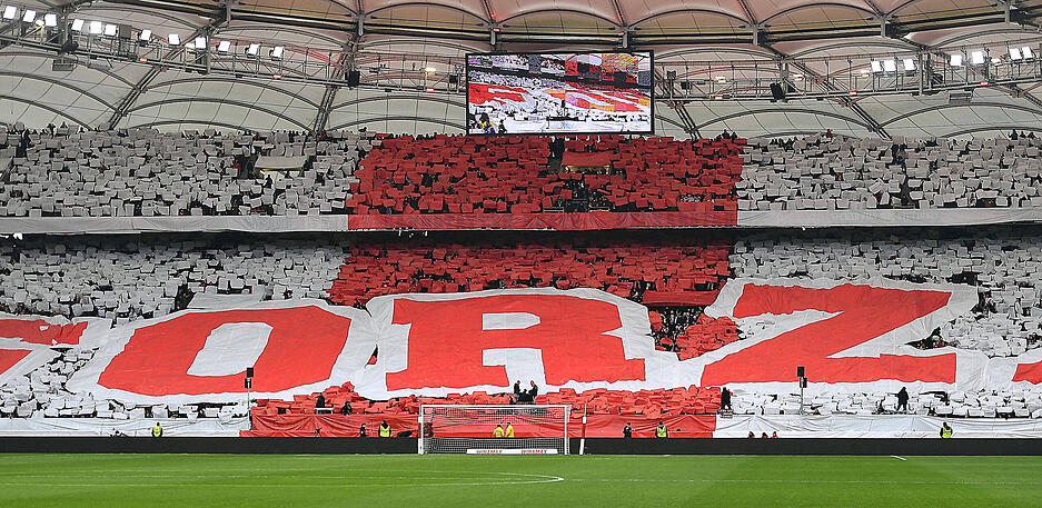 Die VfB-Stuttgart-Fans machten mit einer groß vorbereiteten Choreografie am 22. Spieltag der Fußball-Bundesliga auf sich aufmerksam. In Partie ging es gegen den VfL Wolfsburg.