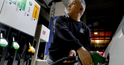 Die Idee, das Tanken per staatlicher Verordnung g&uuml;nstiger zu machen, besteht den Realit&auml;tscheck nicht, meint unser Autor.