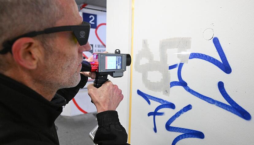 Der ausgedehnte Fr&uuml;hjahrsputz ist Teil eines Programms f&uuml;r mehr Sicherheit und Sauberkeit an Bahnh&ouml;fen, das im Januar vorgestellt wurde.