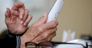 Vor allem Rentner werden Opfer fieser Telefonbetr&uuml;ger.