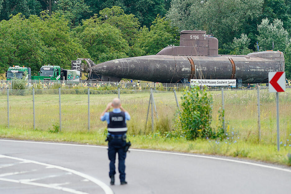 In etlichen Etappen soll das U-Boot seinen Weg bis nach Sinsheim finden.
