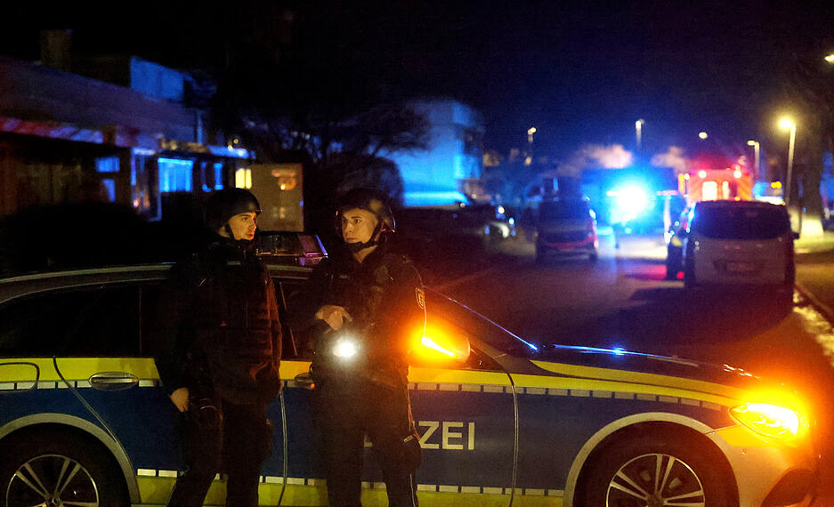 Die Polizei ist am Dienstagabend mit einem Großaufgebot im Bad Friedrichshaller Stadtteil Kochendorf im Einsatz.