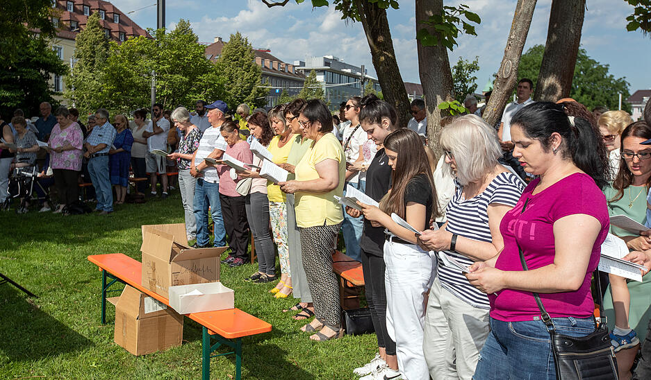 Fronleichnam Gottesdienst im Stadtpark in Heilbronn