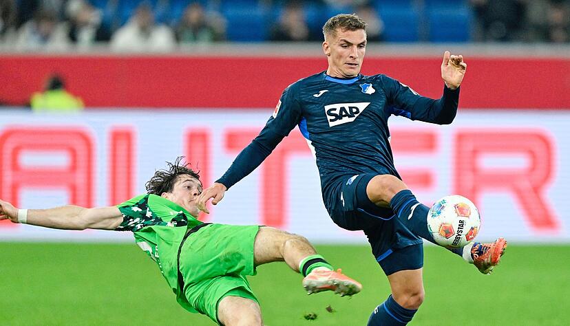 Grischa Prömel wird von Philipp Sander attackiert. Die Hoffenheimer schlugen Gladbach zuletzt mit 5:1. Grischa Prömel wird von Philipp Sander attackiert. Die Hoffenheimer schlugen Gladbach zuletzt mit 5:1.