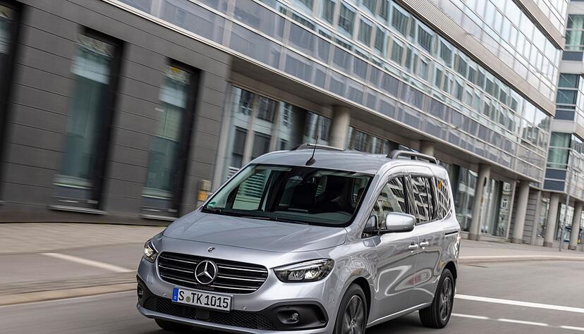 Mit der T-Klasse baut Mercedes noch einmal ein bezahlbares Familienauto. Auszeichnen soll sich der Van durch eine Mischung aus Platz und Premium-Ambiente.