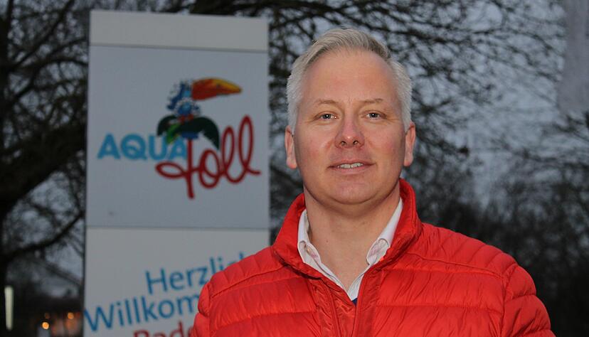 Heiko Schulz will mit Unterschriften das Aquatoll retten. Heiko Schulz will mit Unterschriften das Aquatoll retten.