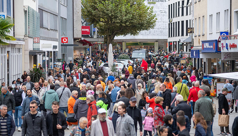 Trotz schwieriger Zeiten, in denen vielen Haushalten das Geld knapp wird, entwickelt sich der Einzelhandel in der Region überraschend gut.