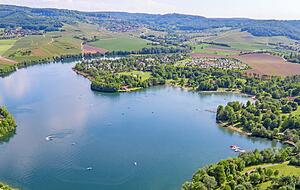 Der Breitenauer See ist ein großes Rückhaltebecken. Nachdem er abgelassen worden war, ist in dieser Saison endlich wieder Schwimmen möglich.