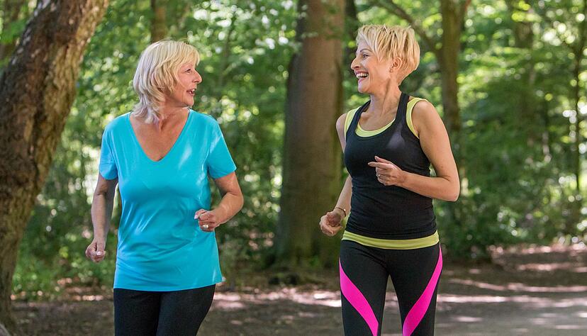 Moderater Ausdauersport kann dabei helfen, den Bluthochdruck zu senken.