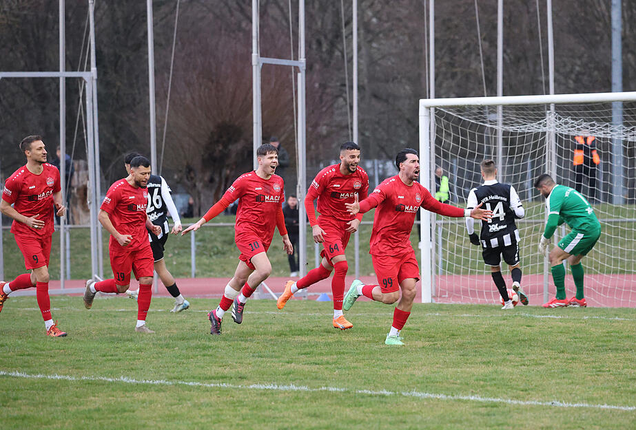 Schon nach drei Minuten ging Türkspor Neckarsulm durch einen Elfmeter in Führung gegen den VfR Heilbronn.