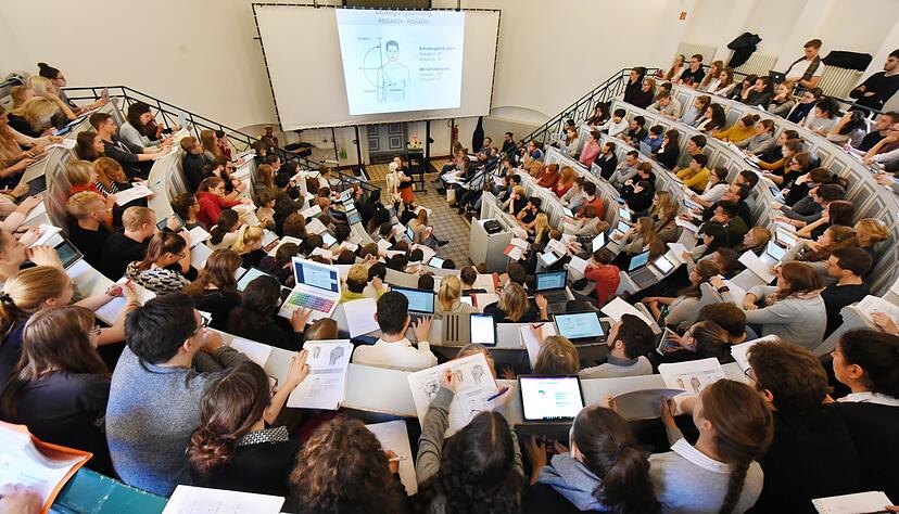 Rund 17 Prozent aller 2,87 Millionen Studierenden in Deutschland kommen laut Statistischem Bundesamt aus dem Ausland. (Archivbild)