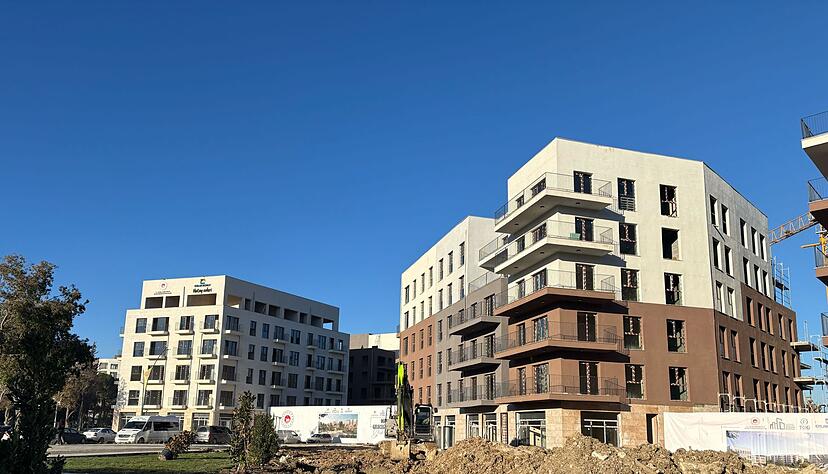 Bald sollen in die Neubauten die ersten Einheimischen einziehen.