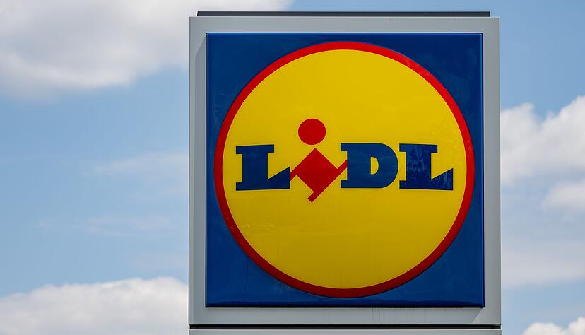 Lidl verzeichnete 2023 den höchsten Umsatz bei den Lebensmittel-Discountern in Deutschland. Im Bereich Non-Food haben die Lebensmittel-Discounter zuletzt weniger umgesetzt.