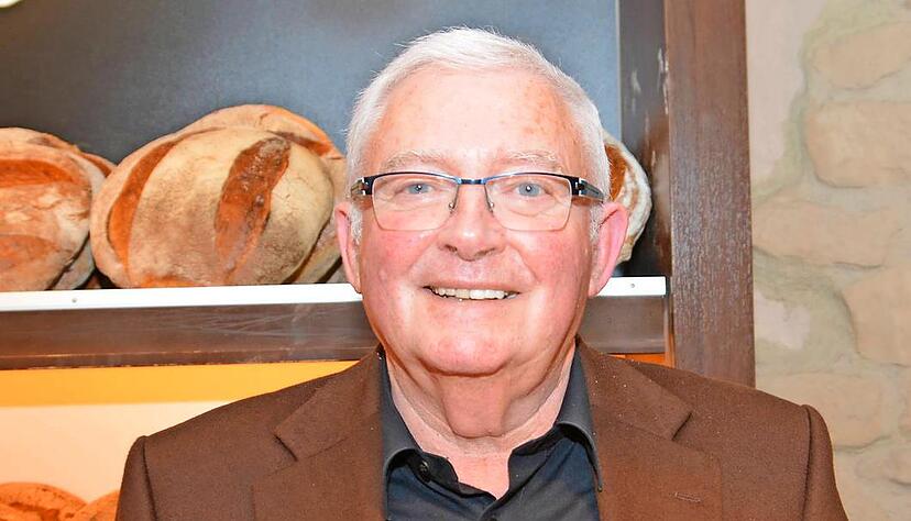 Bekannt ist Roland Förch vor allem für sein Besenbrot.Foto: Landauer Bekannt ist Roland Förch vor allem für sein Besenbrot.Foto: Landauer