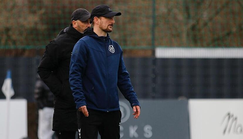 Manuel Fischer, Trainer des VfR Heilbronn, geht die Niederlage bei Tabellenführer Young Boys Reutlingen "auf die Eier".