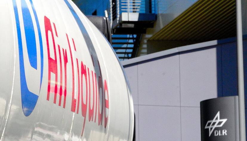 Know-how ist hier vorhanden: Mit solchen Tanklastern wird das DLR mit fl&uuml;ssigem Wasser- und Sauerstoff beliefert.