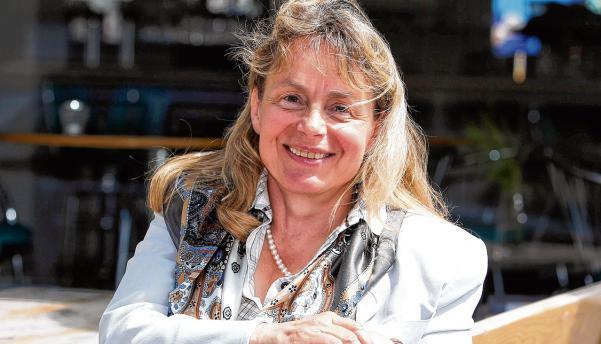 Geht jetzt in die Offensive mit ihrer Bewerbung: Brigitte Baretzky stellt sich den Professoren und Gremien an allen drei Standorten vor. Foto: Andreas Veigel