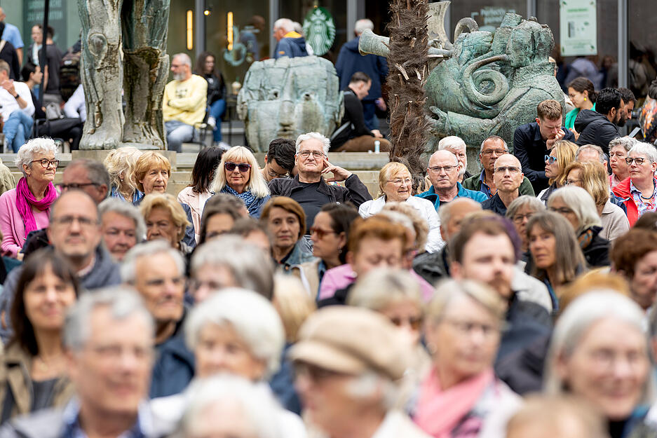 &bdquo;Die Sonne scheint bei Tag und Nacht, Eviva Espa&ntilde;a &ldquo;. Aber sie tut es nicht in Heilbronn.