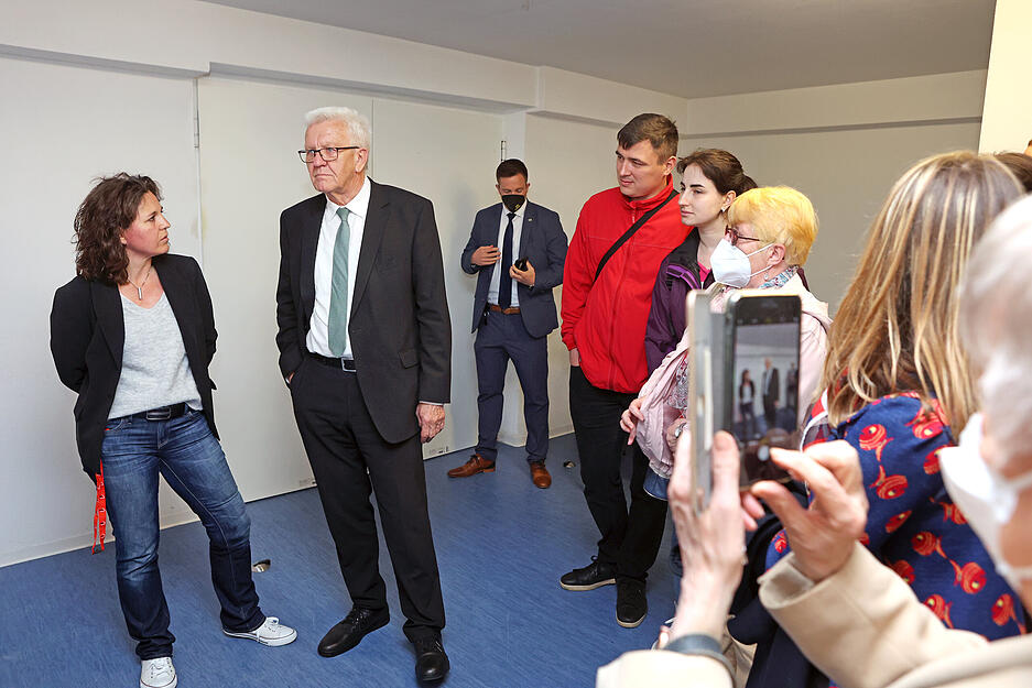 Ministerpräsident Kretschmann trifft in Heilbronn Ukraine-Flüchtlinge
