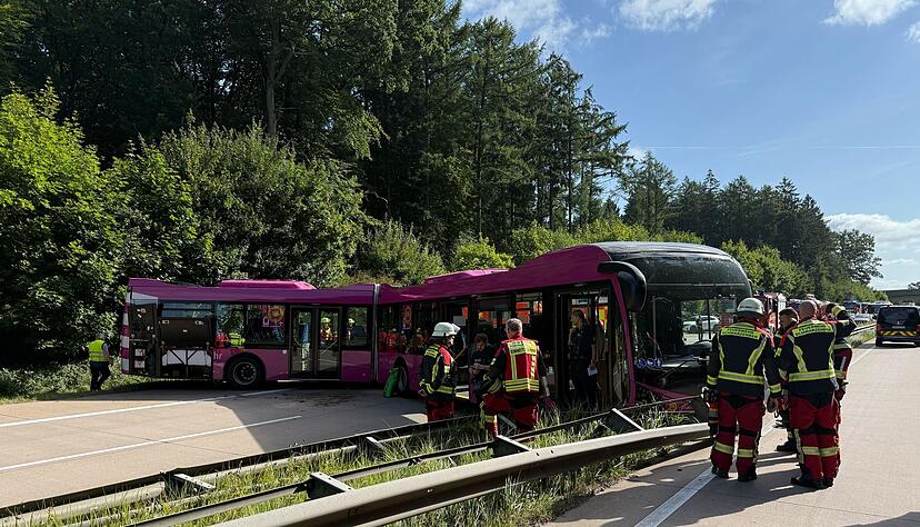 Die A24 war wegen des Unfalls in Richtung Hamburg voll gesperrt.