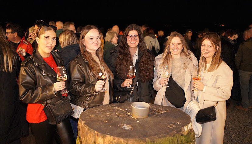 Das Weinevent Rebenglühen in Bretzfeld ist gestartet – die Bilder vom ersten Abend.
